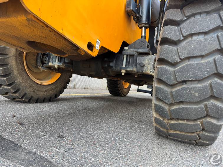 Used 2015 JCB 514-56