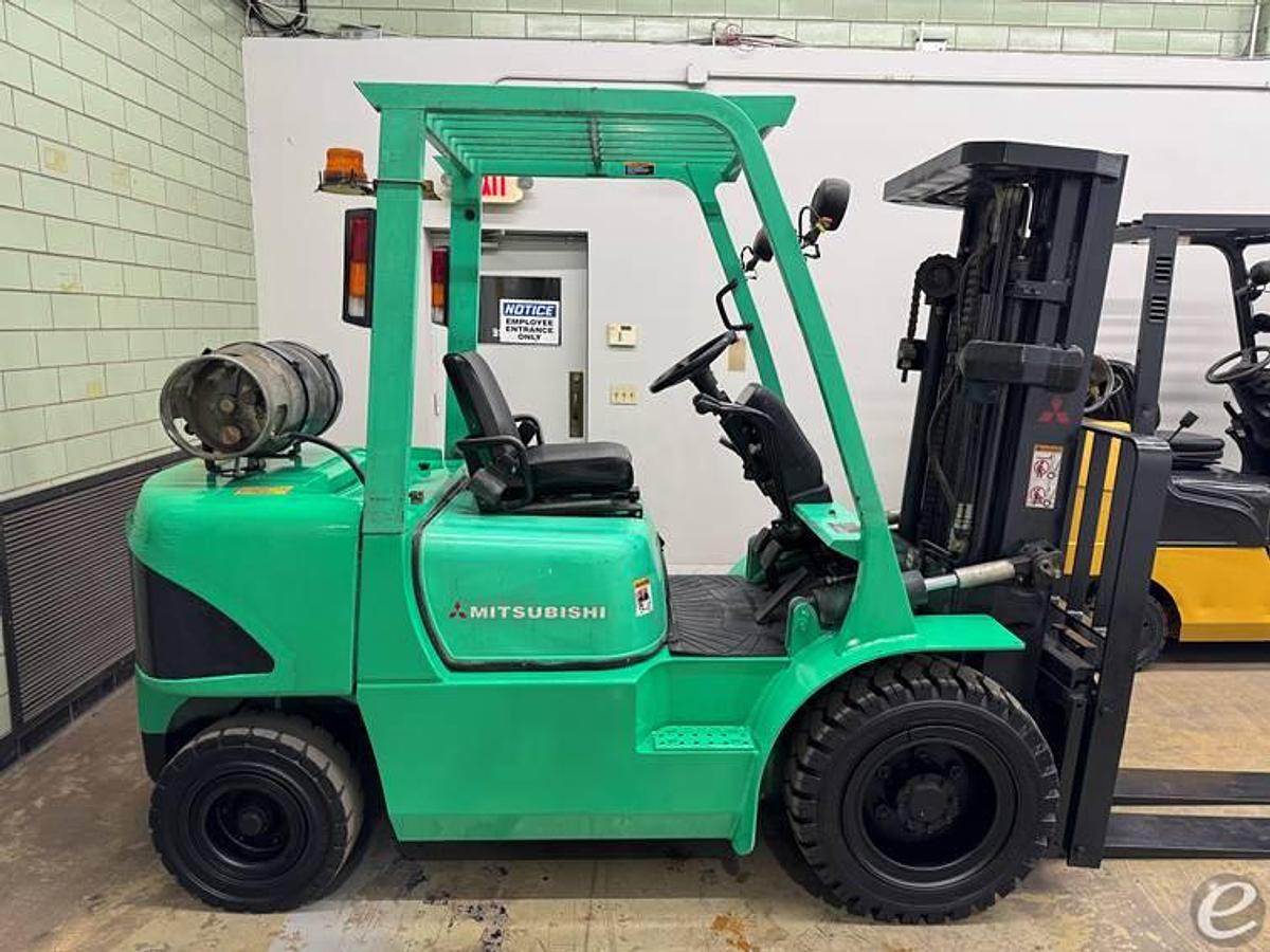 Refurbished 2020 Mitsubishi FG30K