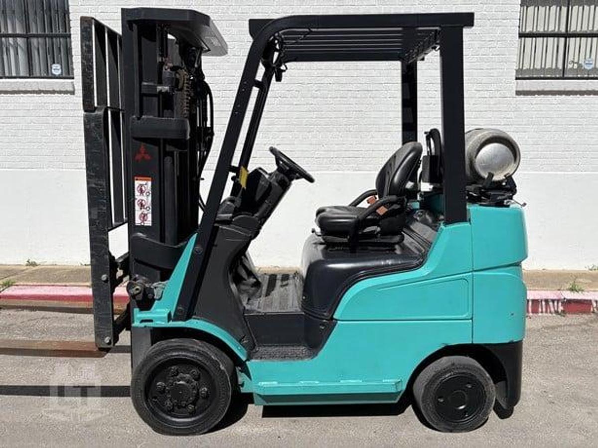 Refurbished RECONDITIONED: 2021 Mitsubishi FGC25N 5,000 Lbs. LPG Forklift