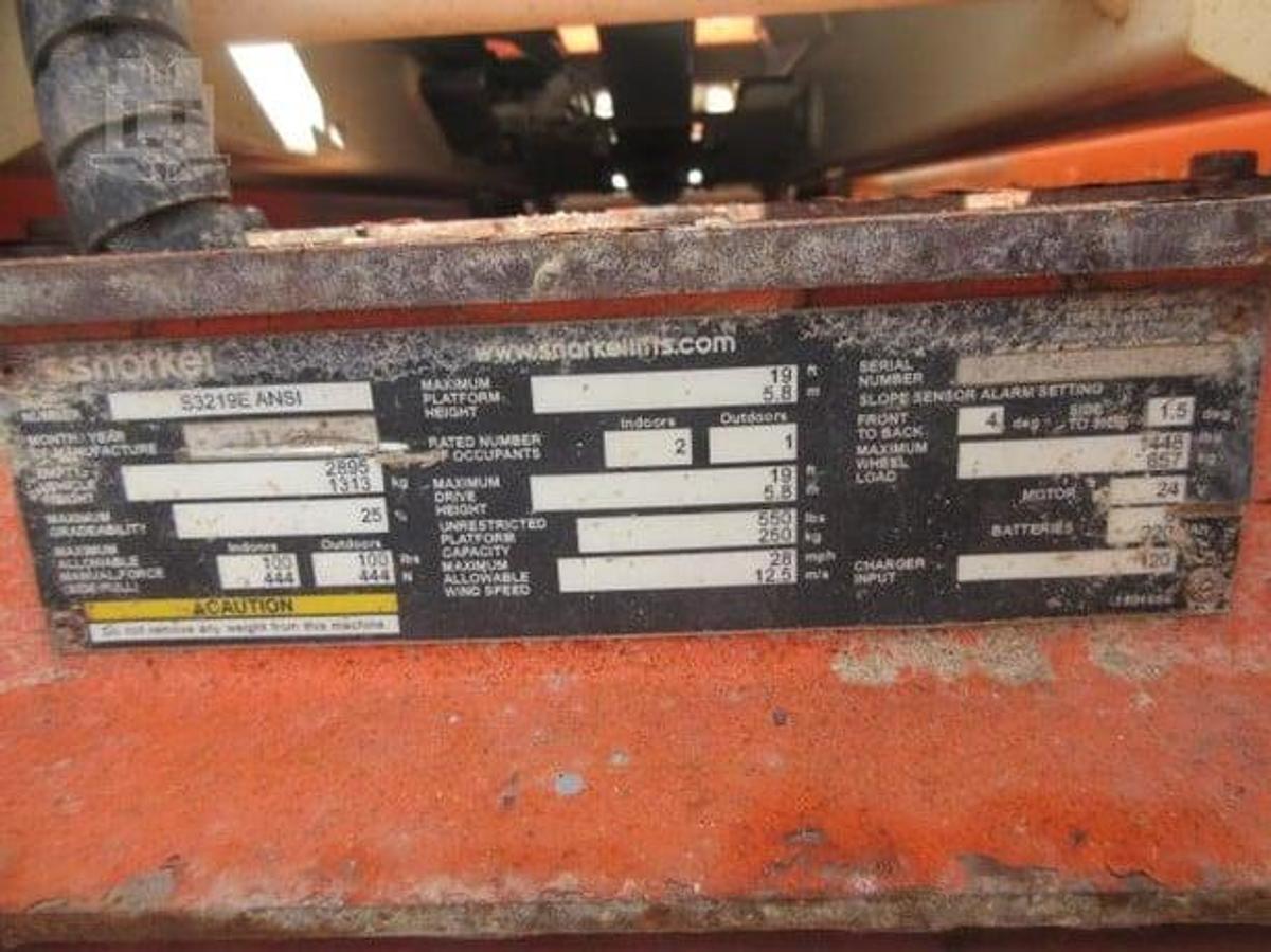 Used 2015 Snorkel S3219E - 19 ft Scissor Lift