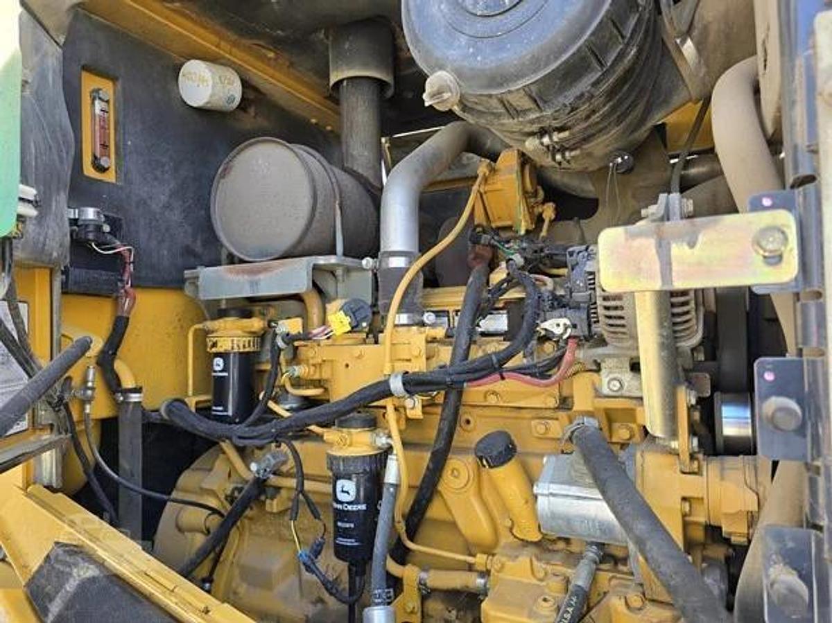 Used 2007 DEERE 644J