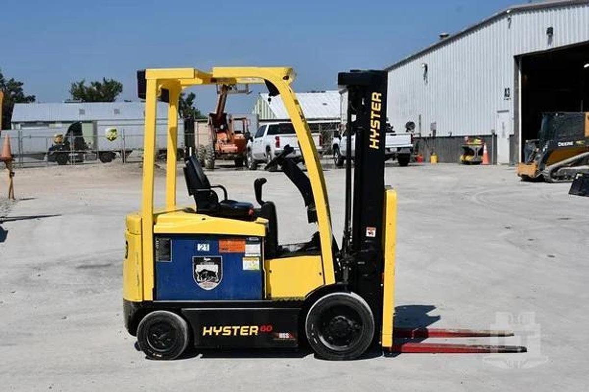 2023 Hyster E60XN