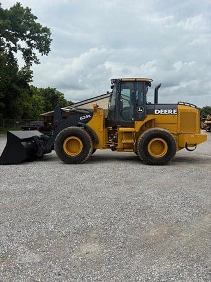 Used 2013 DEERE 624K