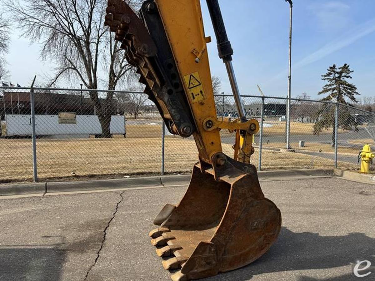 Used 2016 JCB JS160NLC