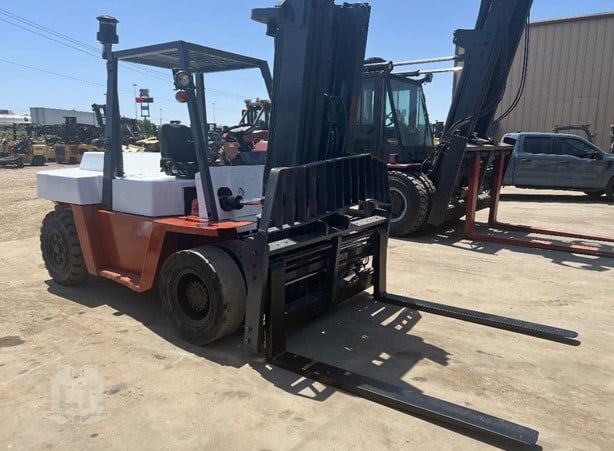 Used 1997 NISSAN VF05H70V