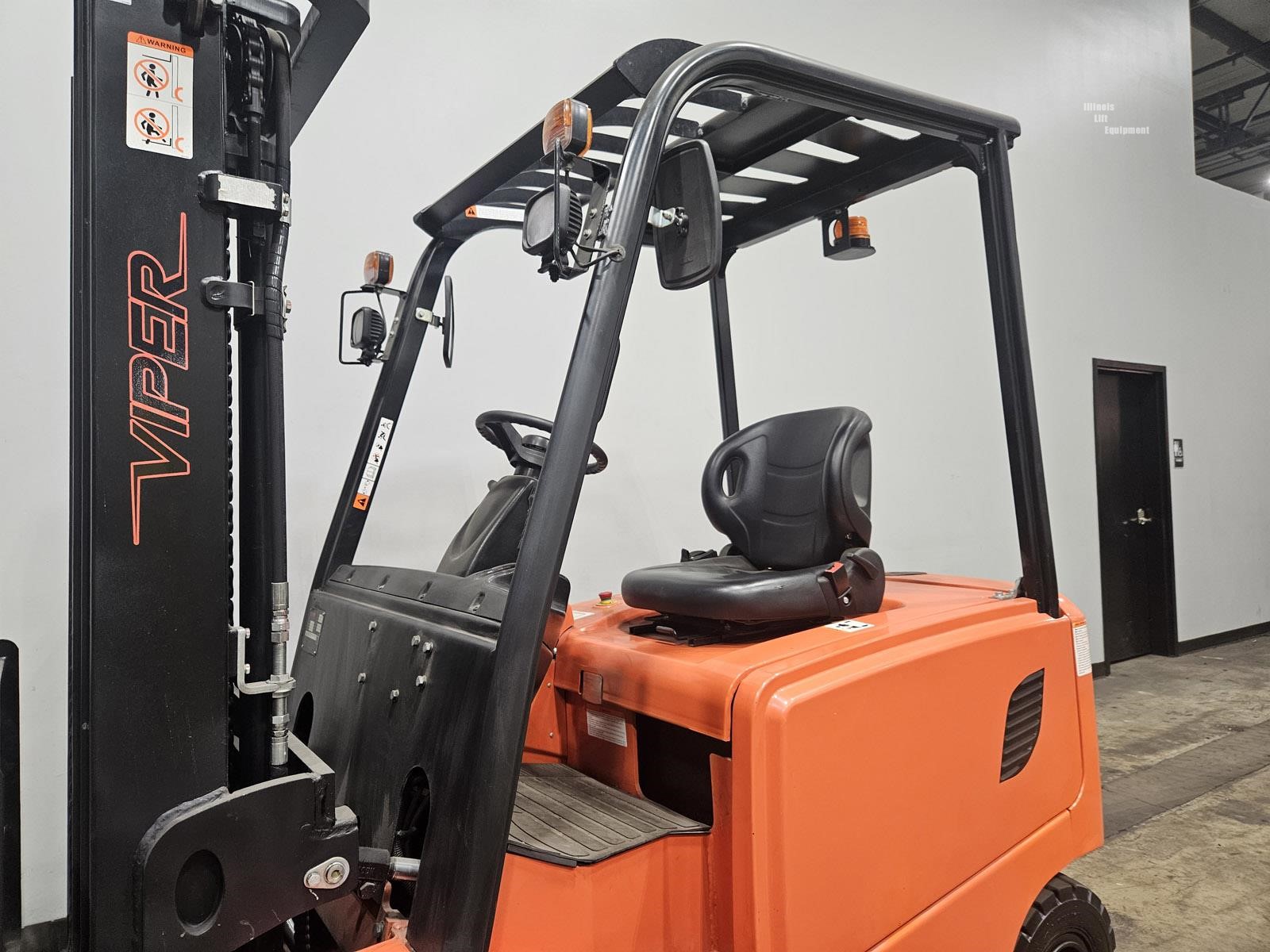 Used 2023 VIPER FB25