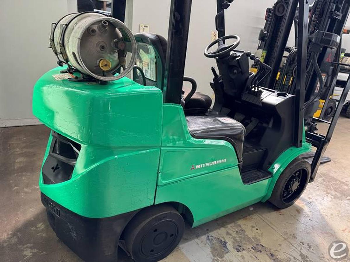 Used 2005 Mitsubishi FGC30N