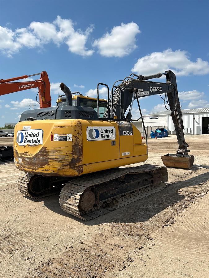 Used 2018 Deere 130G LC