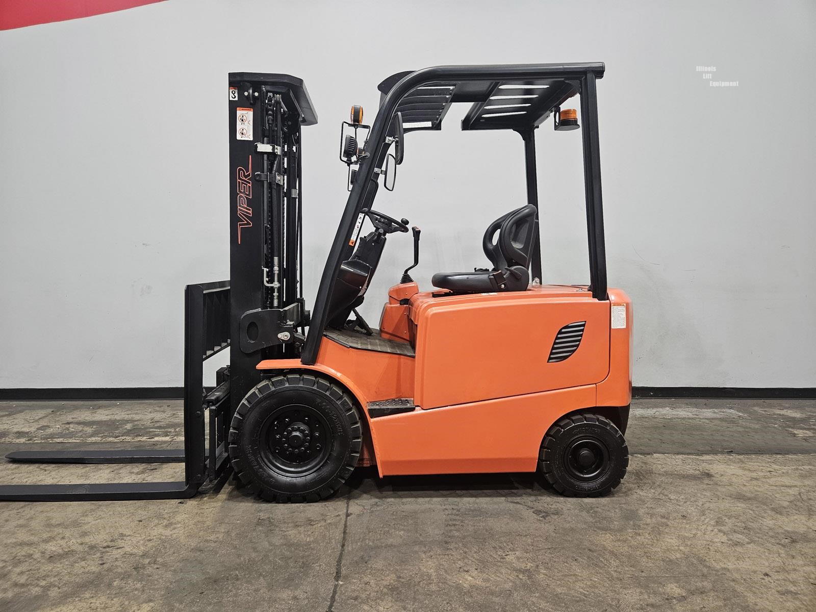 Used 2023 VIPER FB25