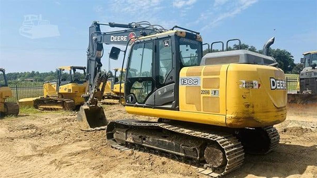 Used 2018 Deere 130G