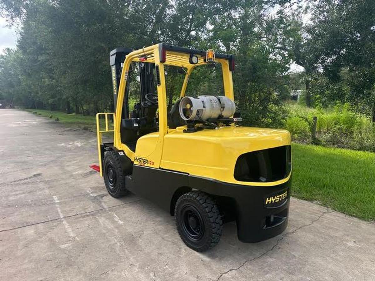 Refurbished 2013 Hyster H120FT