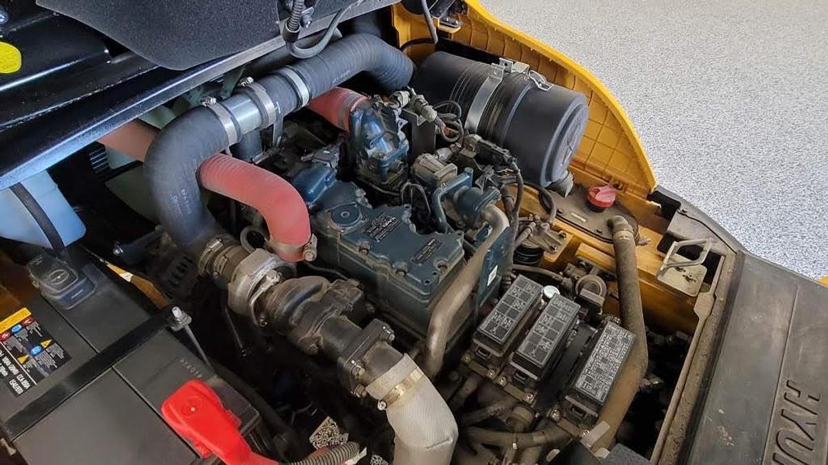 Used 143 HOURS! 2015 Hyundai 45D-9F - 10,000 LBS.