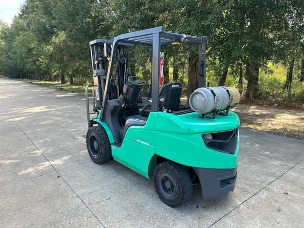 Refurbished 2019 Mitsubishi FG30N5