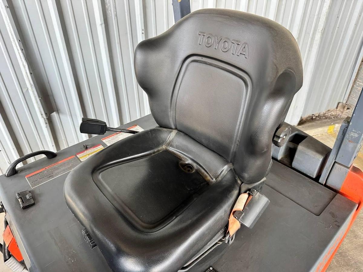 Refurbished RECONDITIONED: 201 Toyota 5,000 Lb. Electric Forklift! 36 OR 48 Volt!