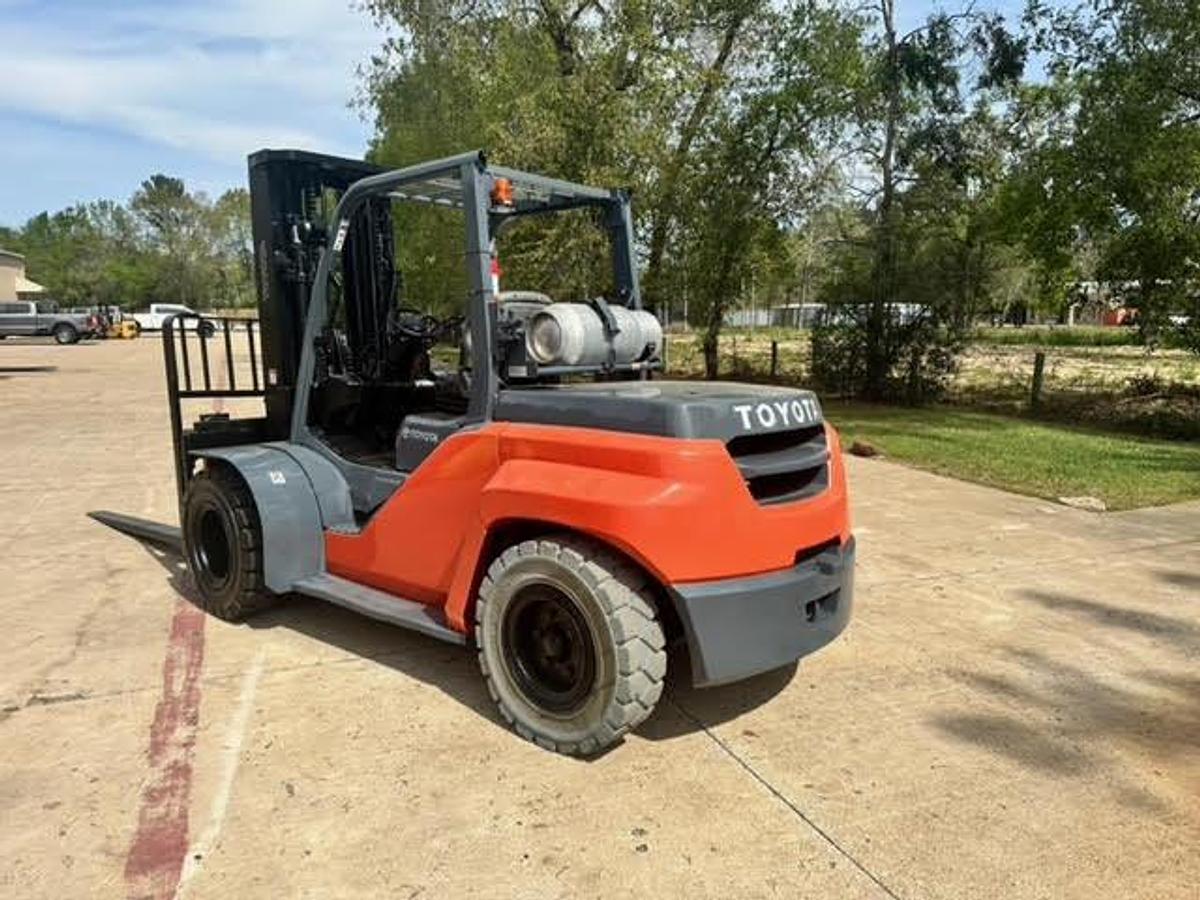 Refurbished 2015 Toyota 8FG70U