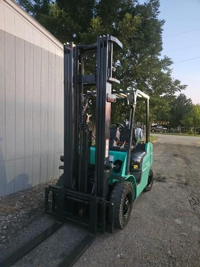 Refurbished 2020 Mitsubishi FG25N