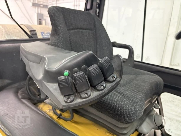 Used 2017 Yale GLP050VX - LOW HOURS!