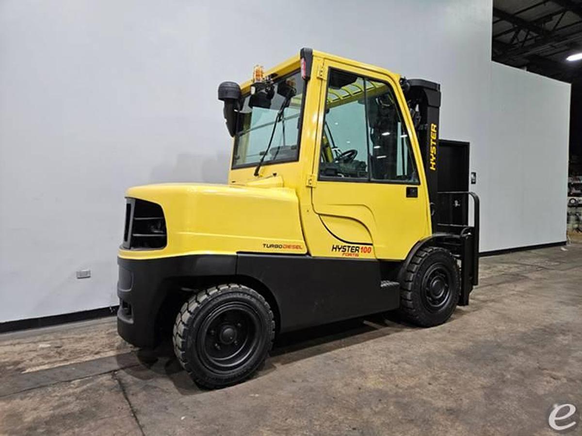 Refurbished 2018 Hyster H100FT - 10,000 LB w/ SSFP