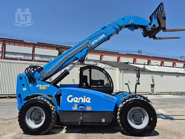 Used 2019 Genie GTH1544