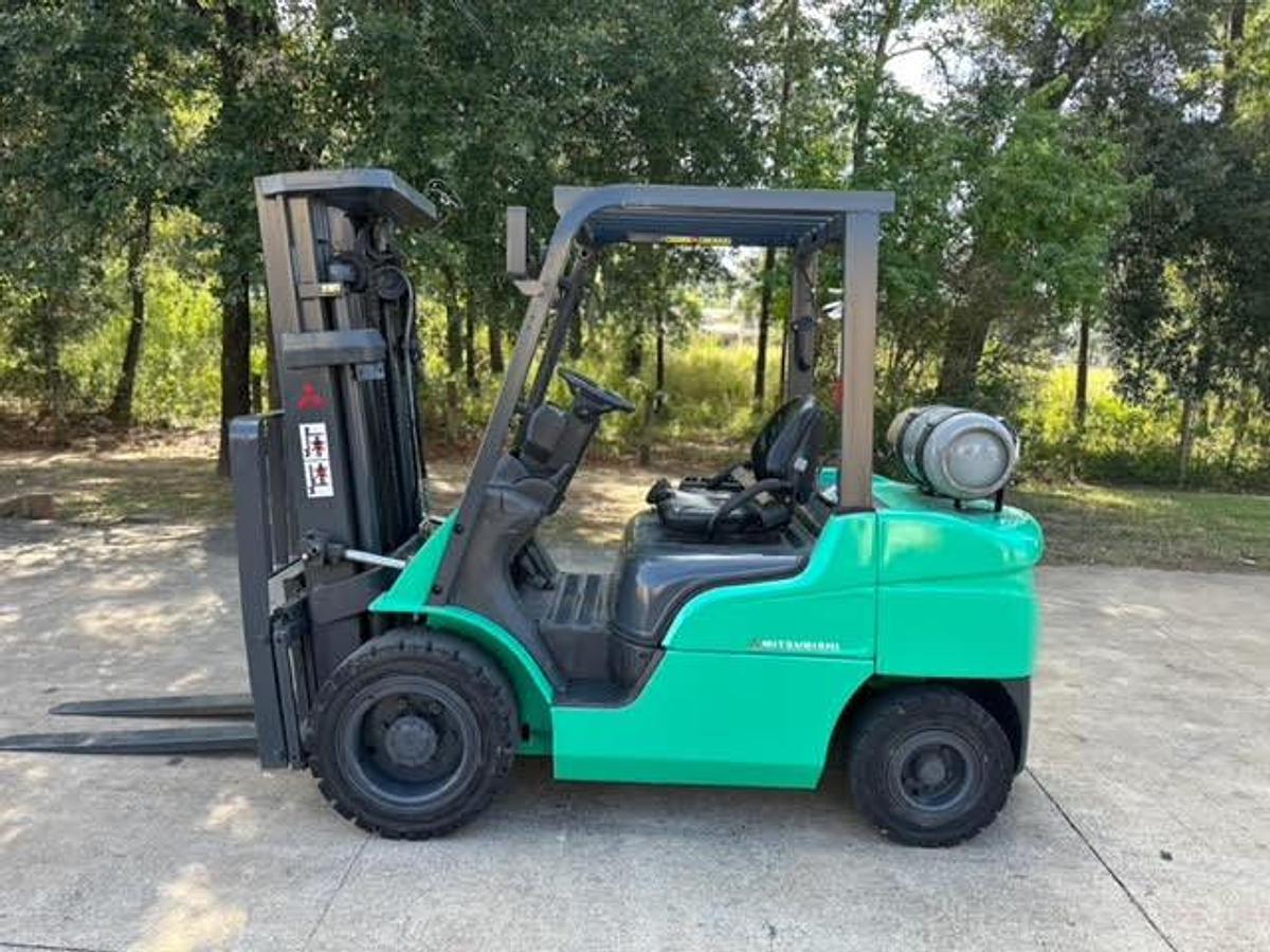 Refurbished 2019 Mitsubishi FG30N5