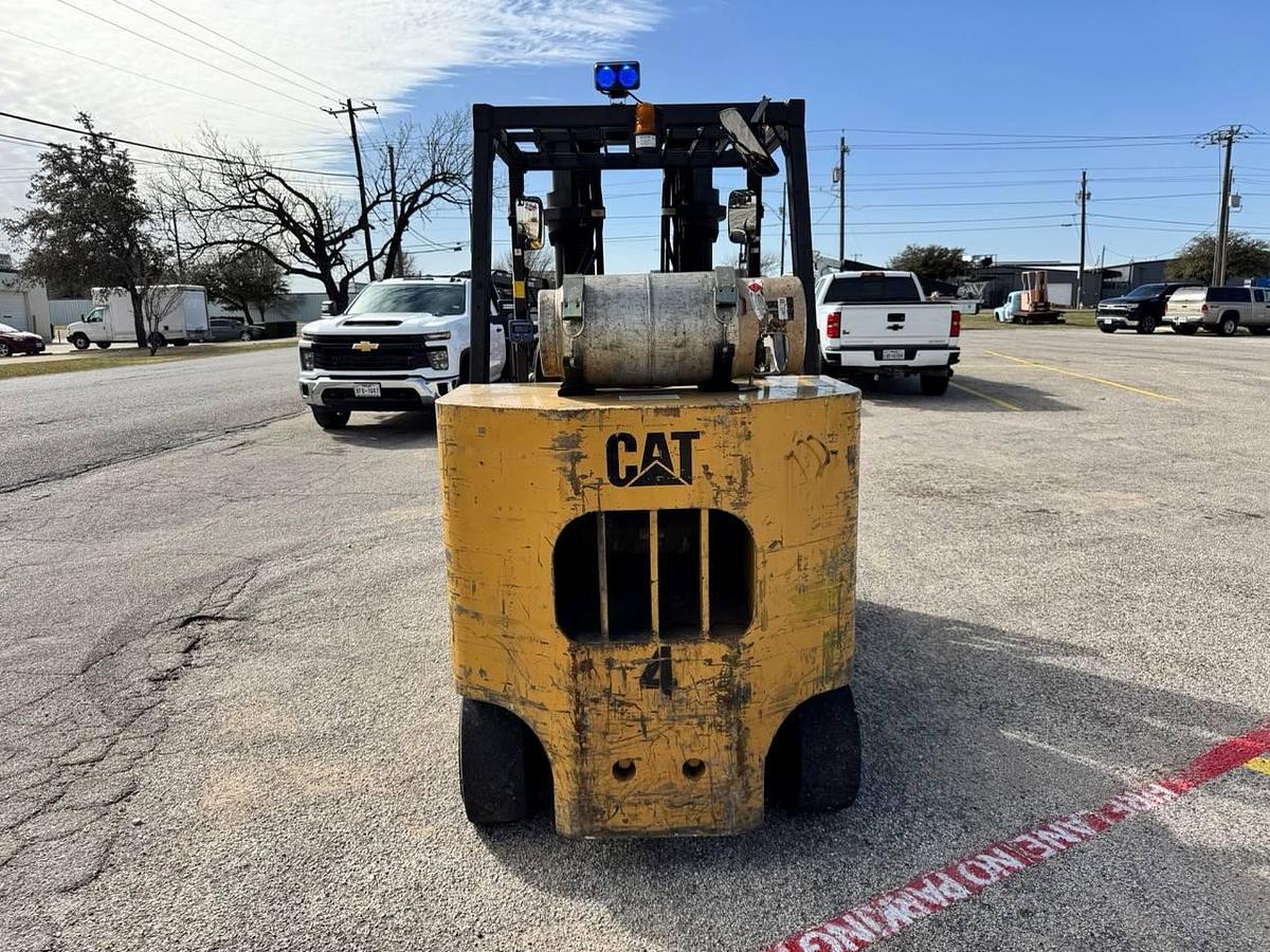 Used WOW! 2007 CAT GC55K - 12K LBS.