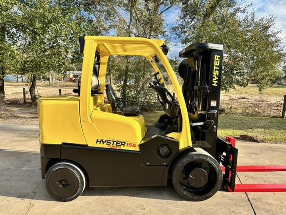 Refurbished 2012 Hyster S155FT