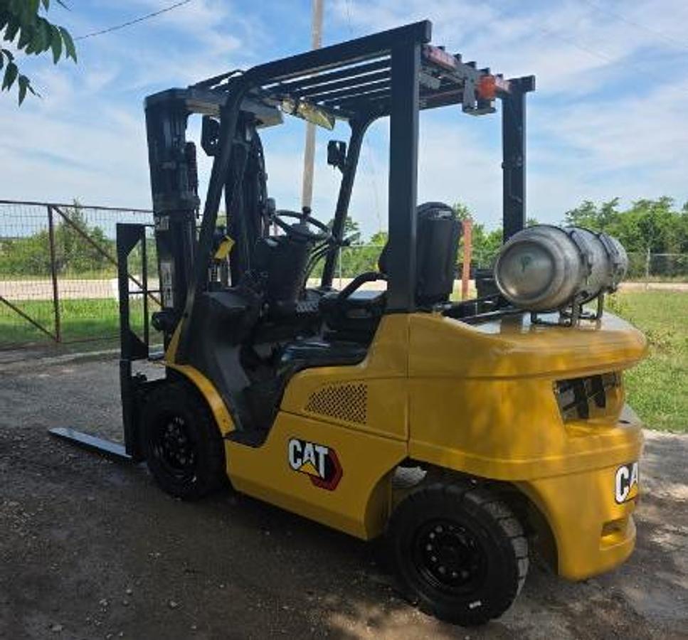 Used 2022 CAT GP25N