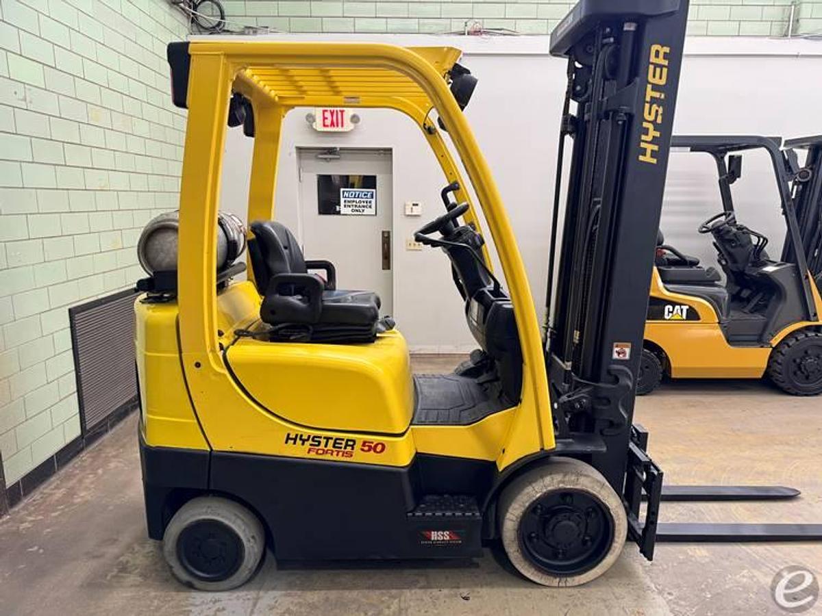 Used 2016 Hyster S50FT - Three Stage Mast