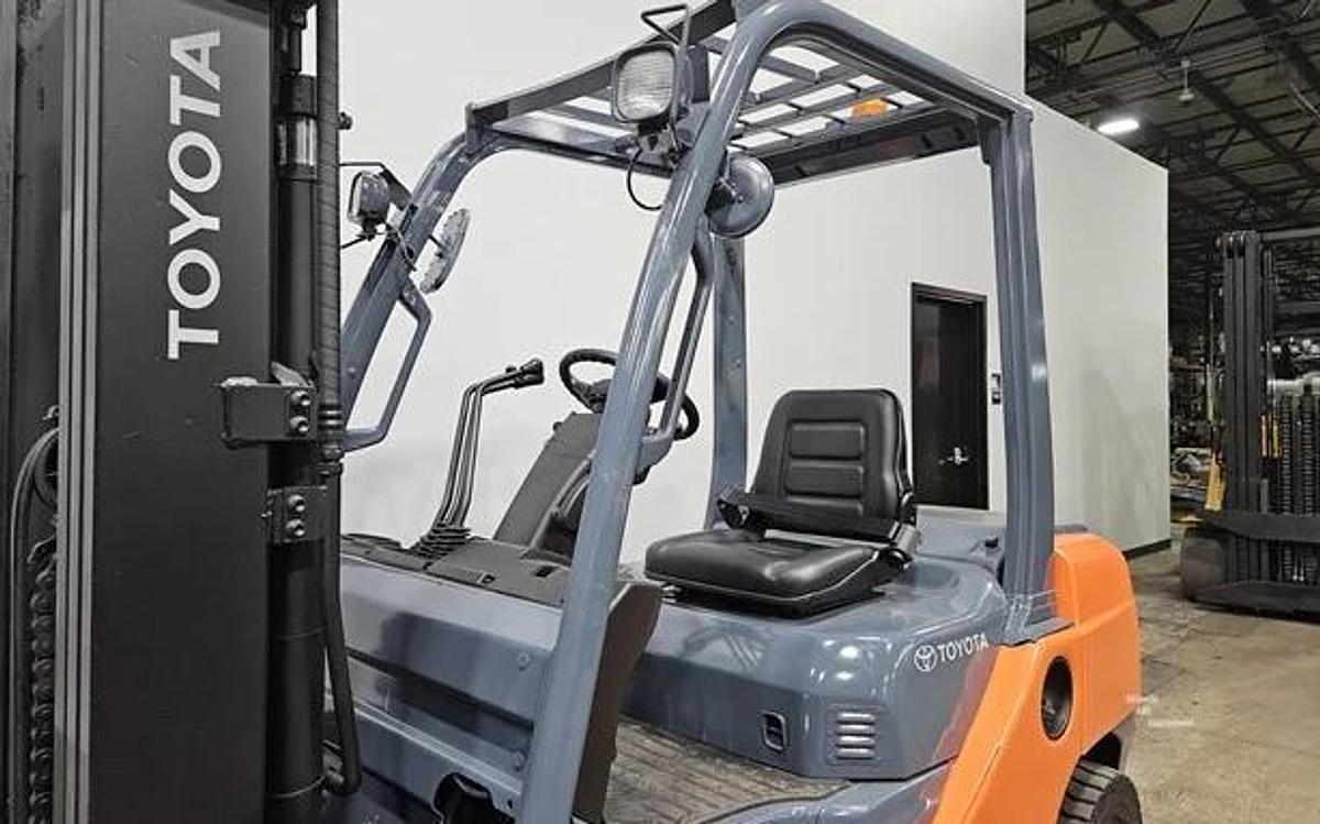 Used 2017 Toyota 8FDU30