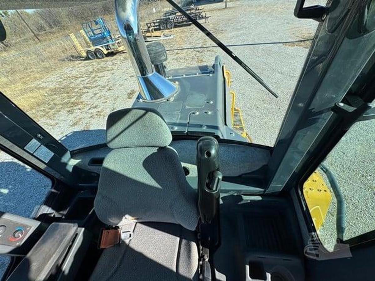 Used 2018 DEERE 544KII