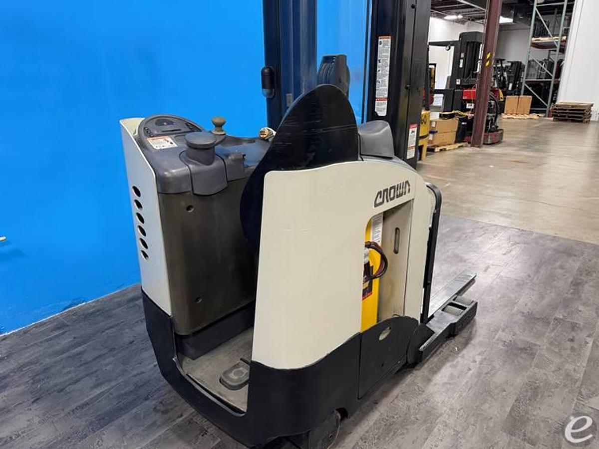 Used 2007 Crown RR5210-40