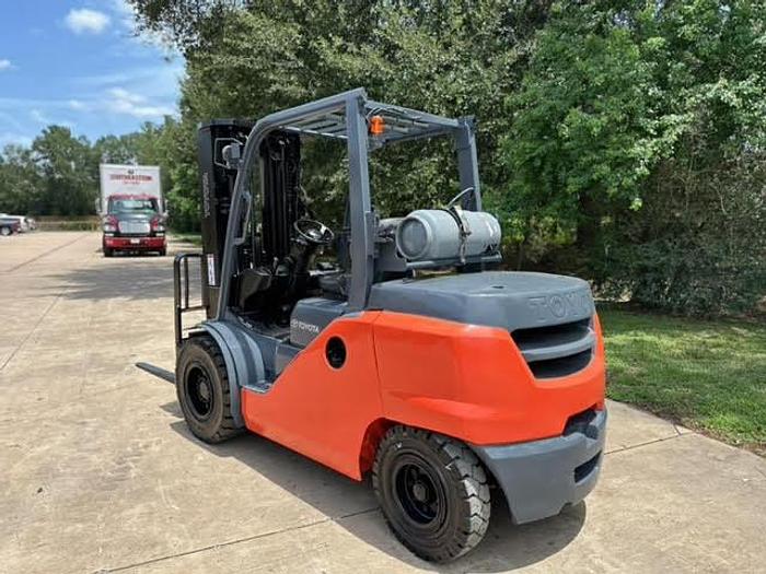 Used 2015 Toyota 8FGU45