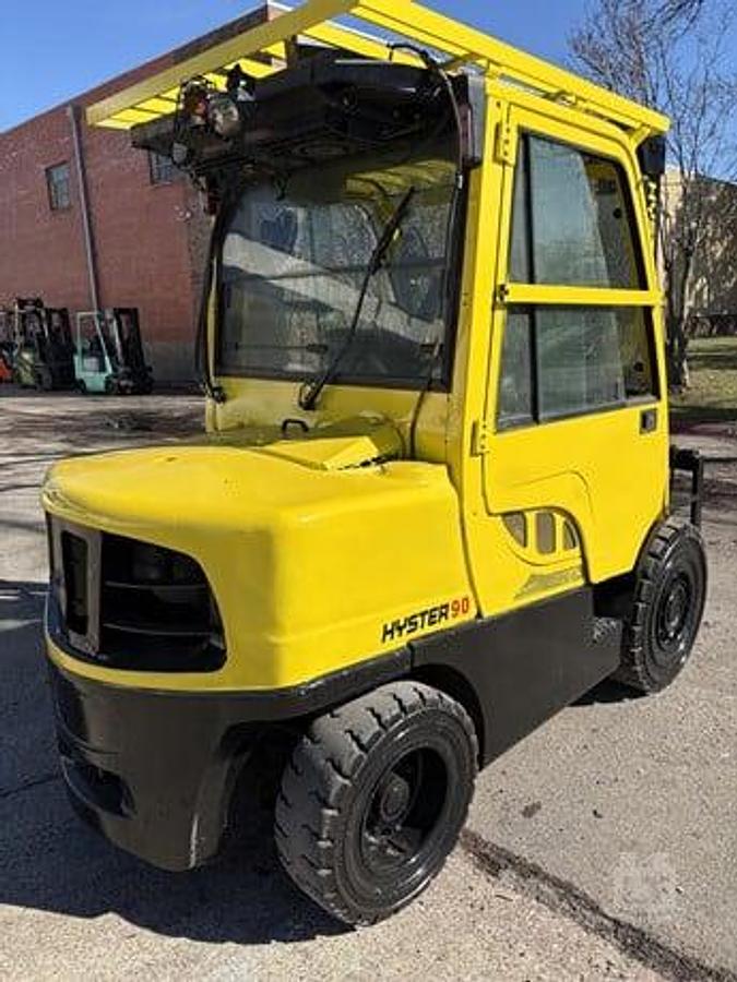Used 2019 Hyster H90FT w Full Cab & AC/HEAT