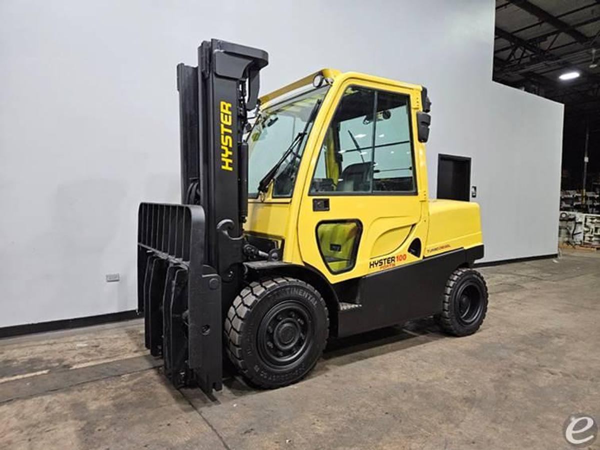 Refurbished 2018 Hyster H100FT - 10,000 LB w/ SSFP