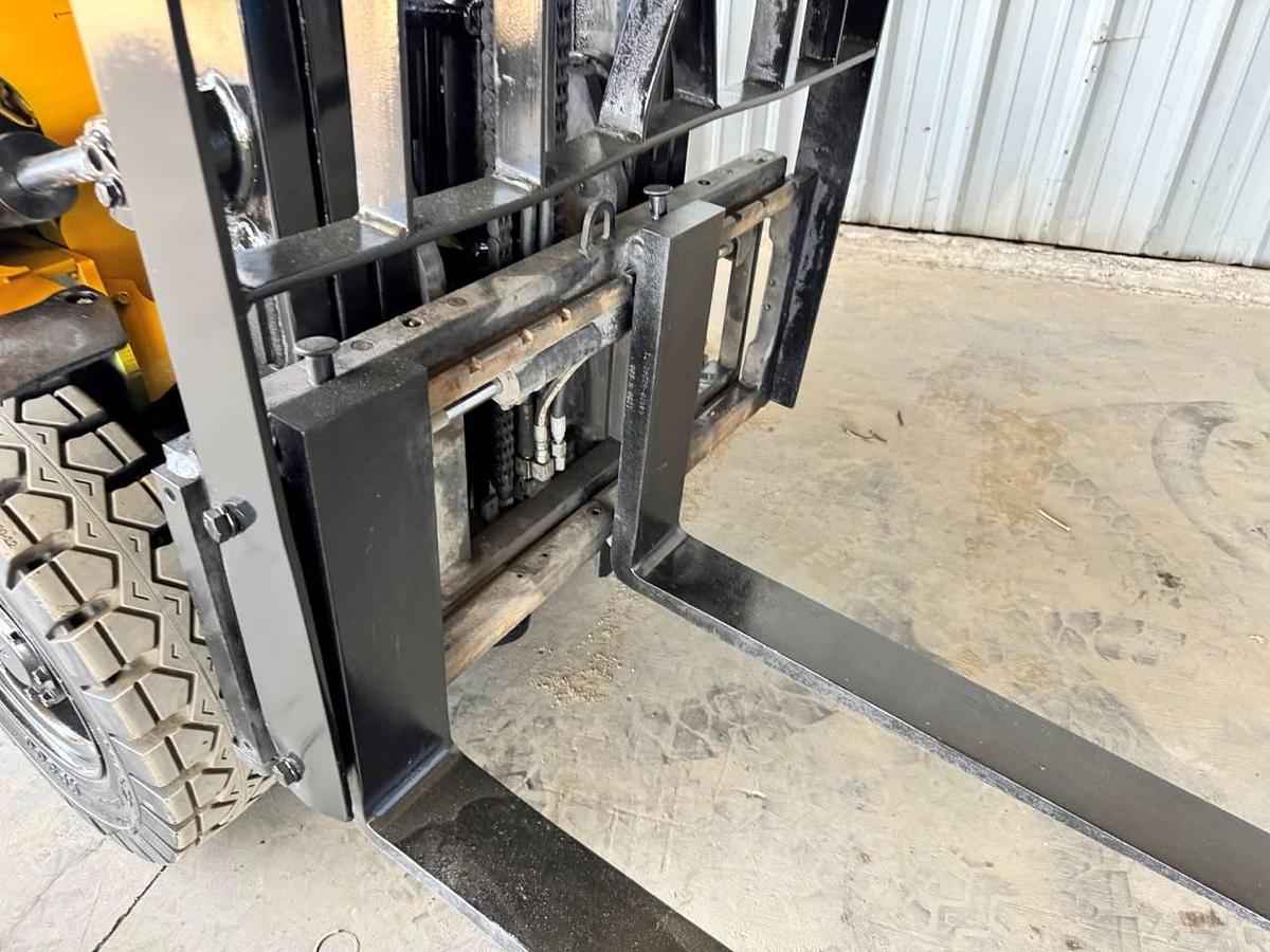 Refurbished 2020 CAT / Mitsubishi FG25N