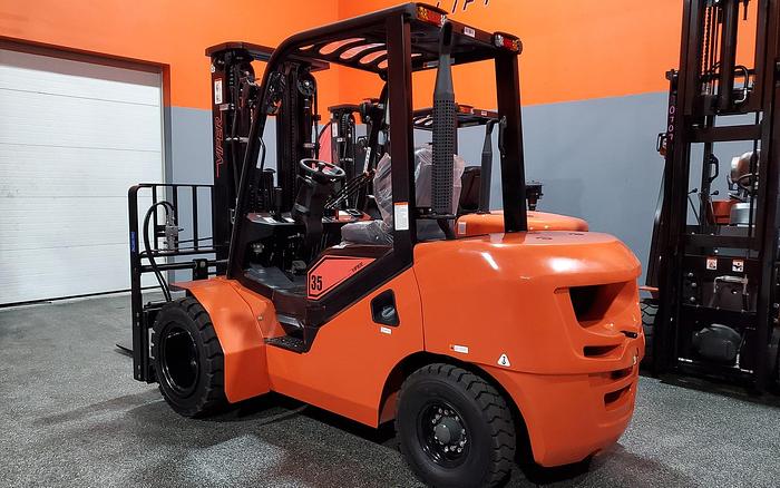 2023 Viper FD35 Diesel Forklift (Dual Drive)