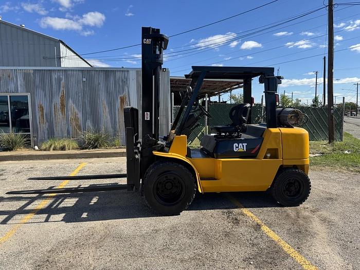 Refurbished 2001 CAT / Mitsubishi FG40K