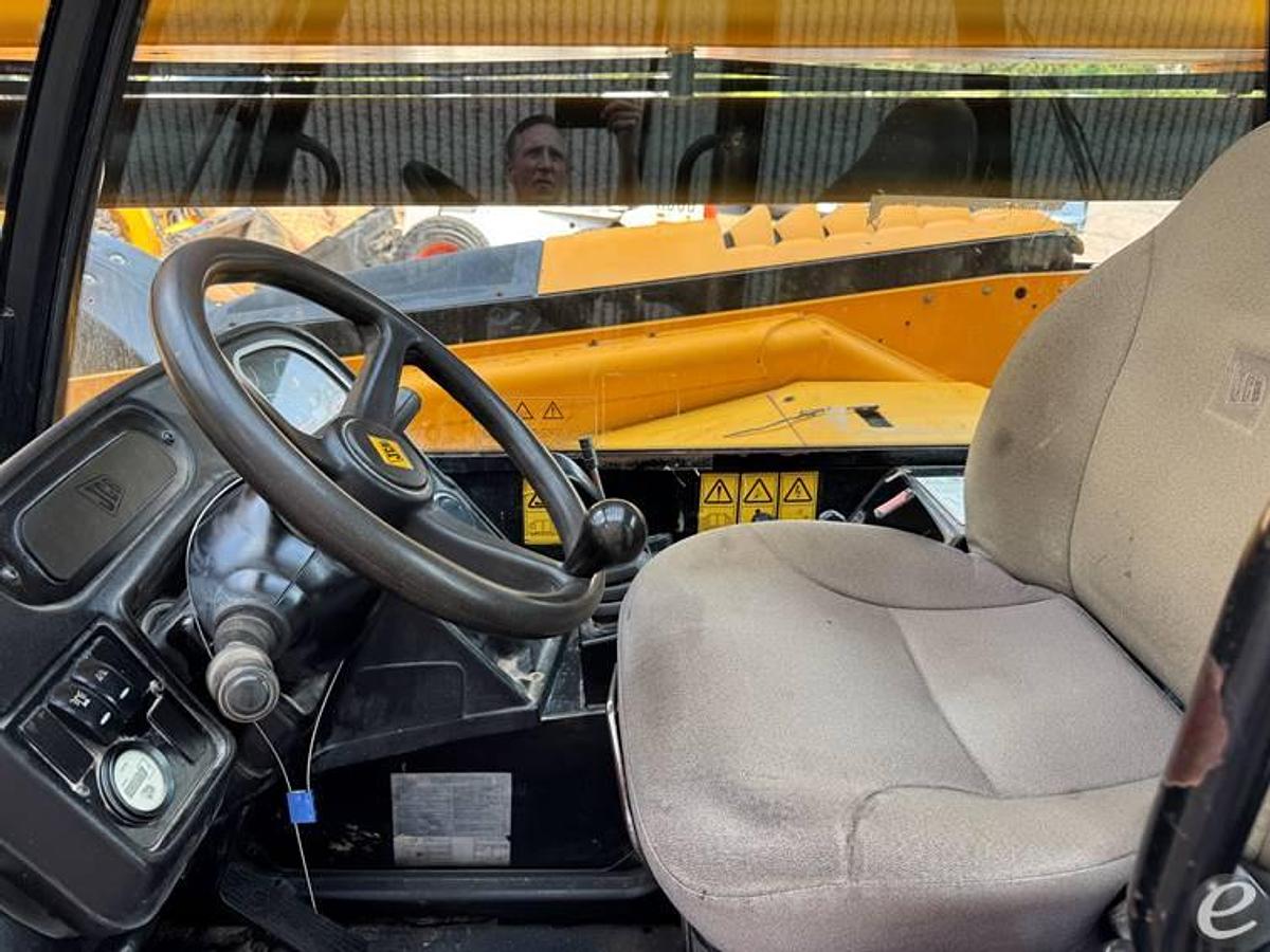 Used 2015 JCB 514-56