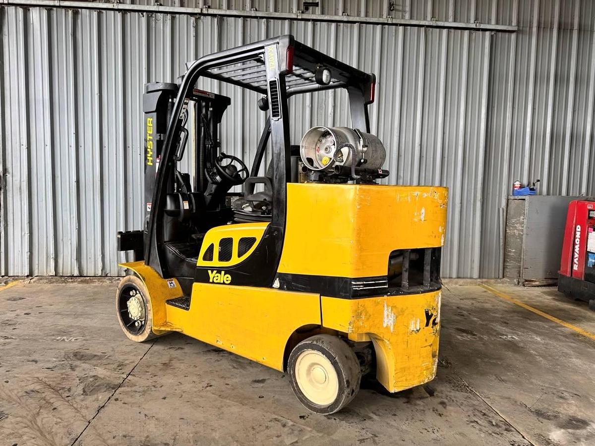 Used 2015 YALE GLC120VX W/ PAPER ROLL CLAMP
