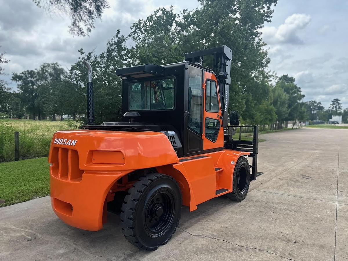 Used 2020 DOOSAN D70S-7 -  15,500 Lbs. CAPACITY