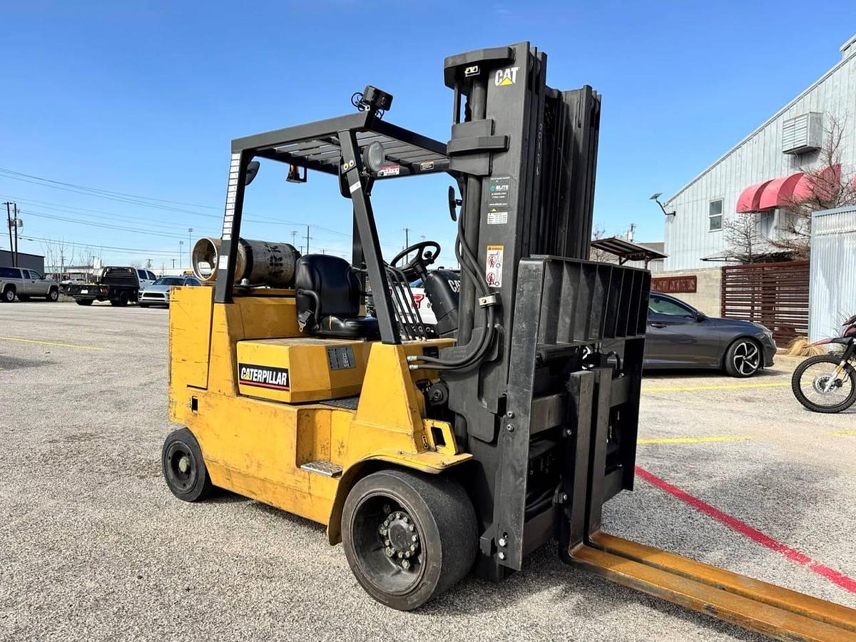 Used WOW! 2007 CAT GC55K - 12K LBS.