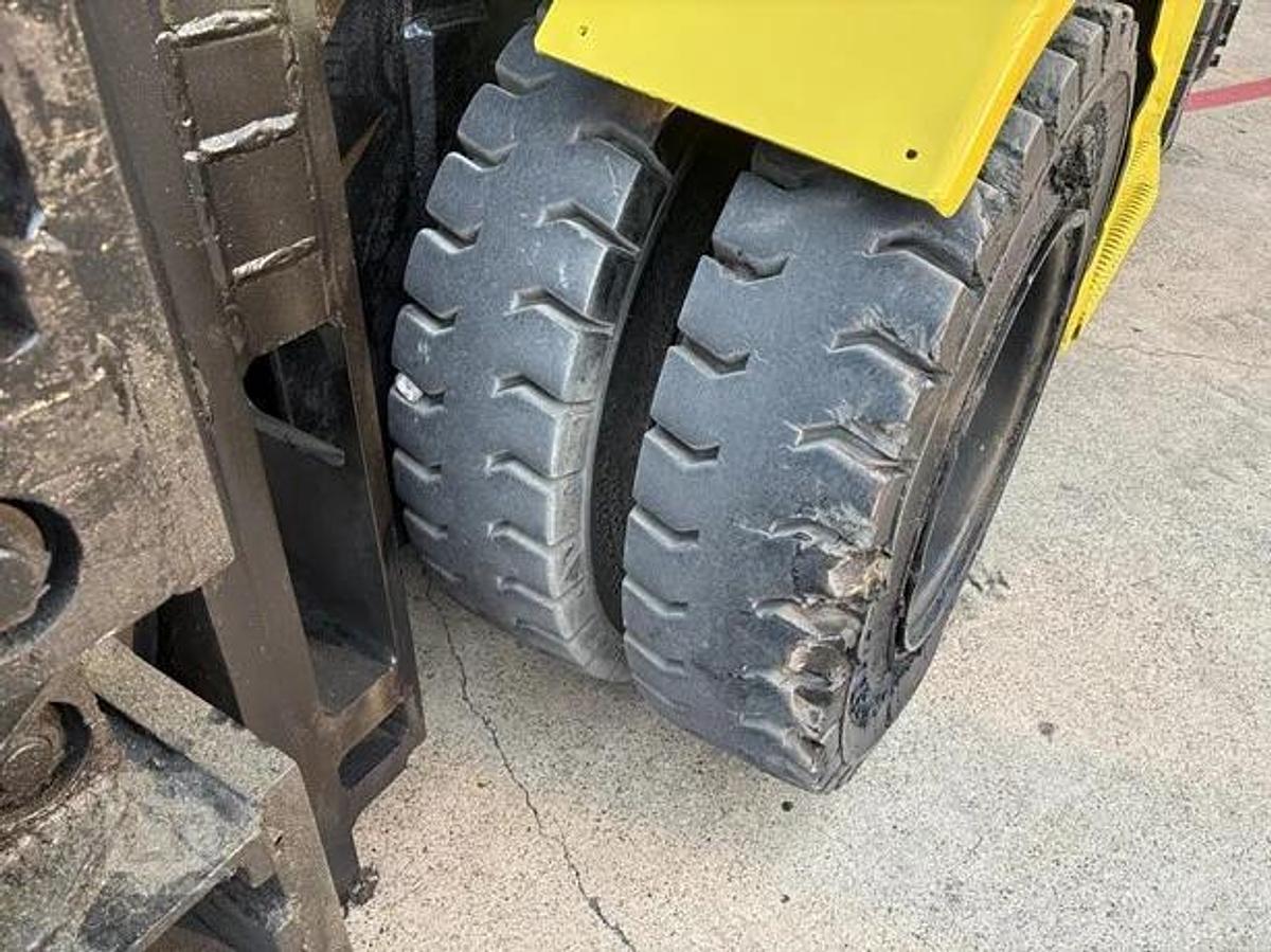 Refurbished 2017 Hyster H210HD2