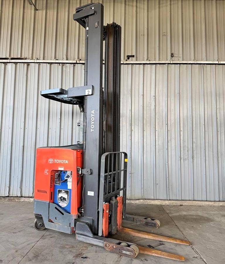 Used 2019 Toyota 9BRU23