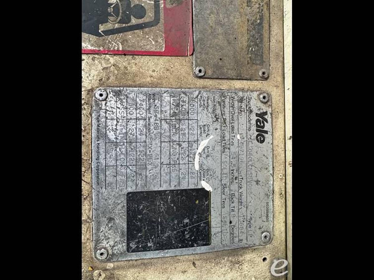 Refurbished 1990 Yale GLP080LC