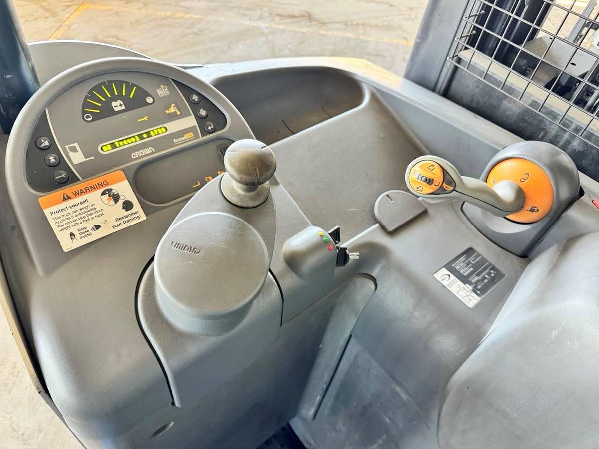 Used 2007 Crown RD5225-30