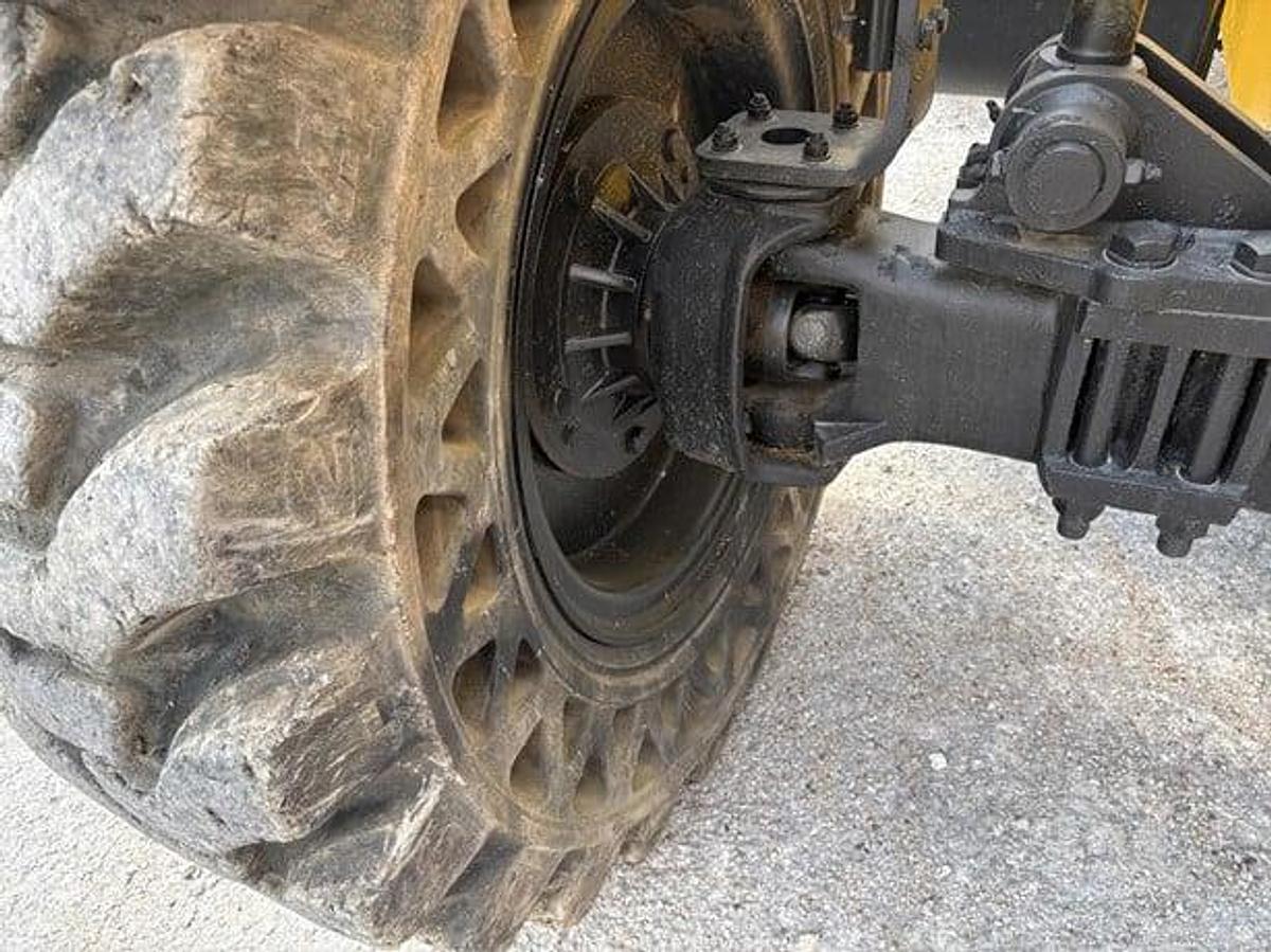 Used 2015 JCB 509-42