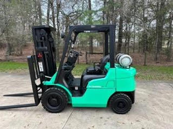Used 2013 Mitsubishi FG25N