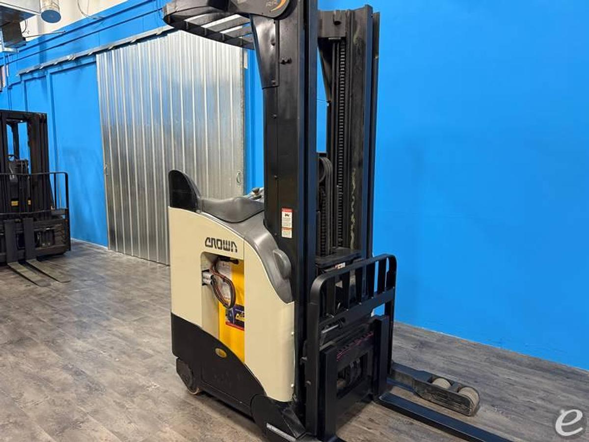 Used 2007 Crown RR5210-40