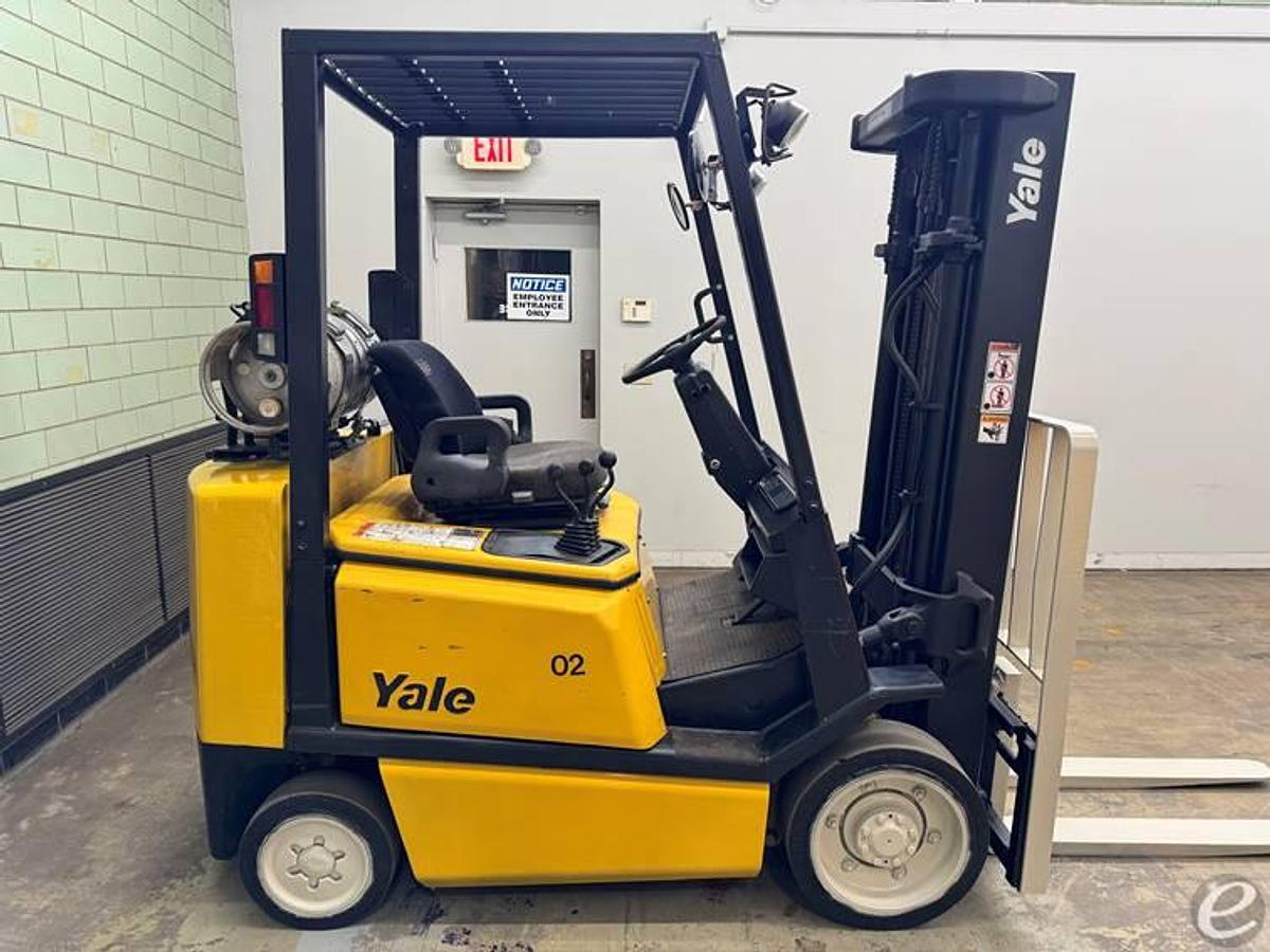Refurbished Yale GLC050TG Warehouse Lift: Ready to Work!