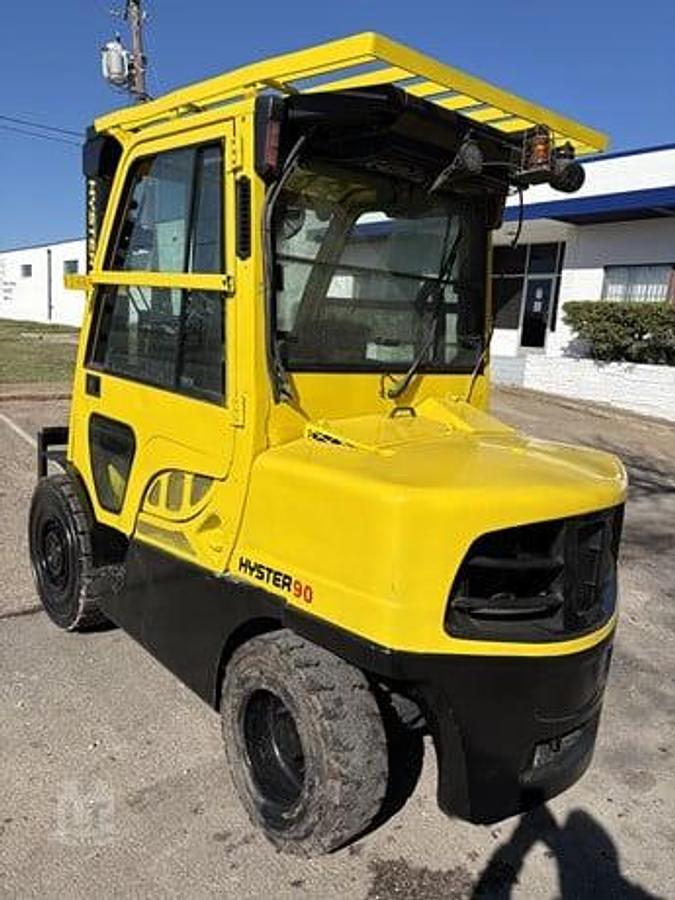 Used 2019 Hyster H90FT w Full Cab & AC/HEAT
